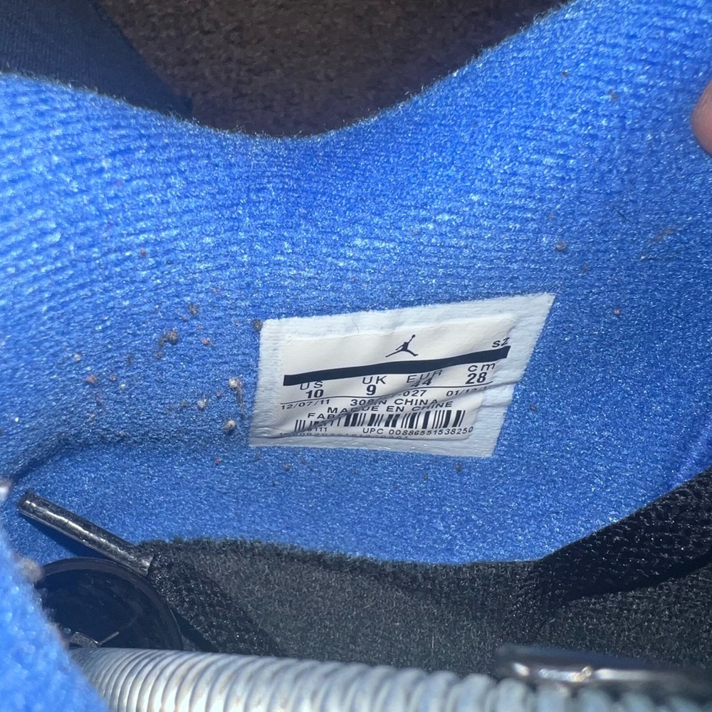 Jordan cavs 4s - Picture 6 of 9